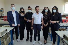 Erzincan’da üniversite öğrencileri korona hastaları için akıllı bileklik üretti
