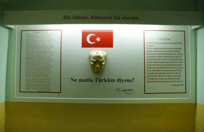Bulvar Erkek Öğrenci Yurdu Atatürk Köşemiz